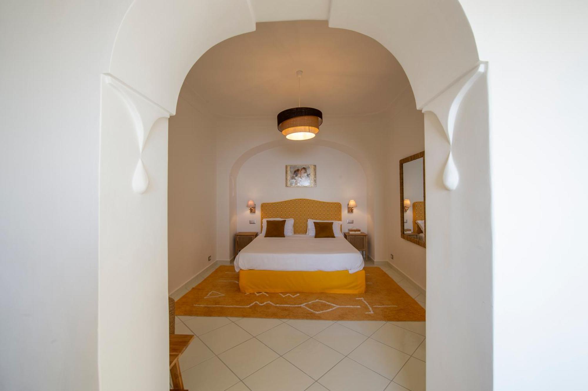 Апартаменты Aria Di Mare,Near Elevator, Few Steps, Parking, Garden Позитано Экстерьер фото