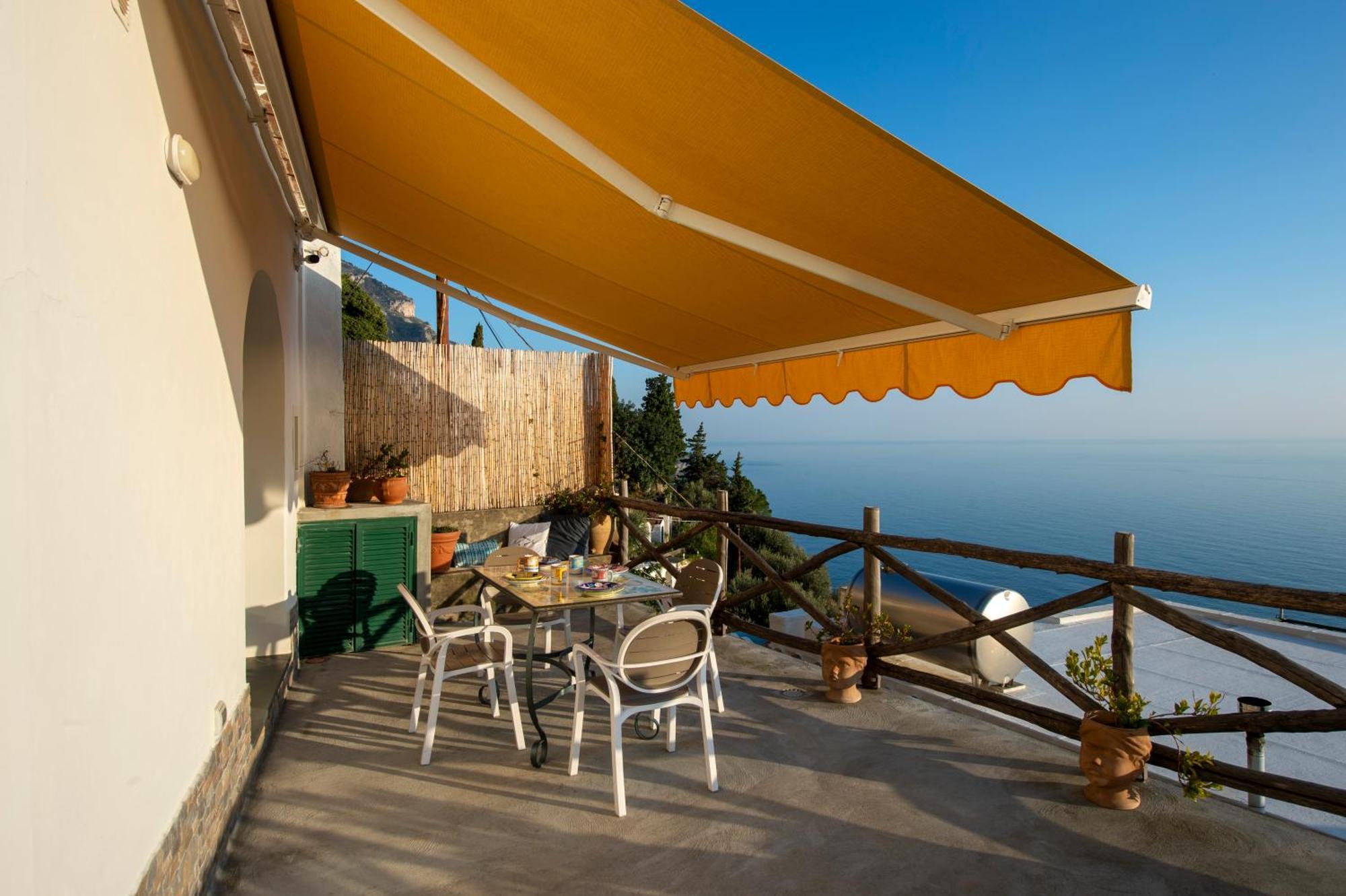 Апартаменты Aria Di Mare,Near Elevator, Few Steps, Parking, Garden Позитано Экстерьер фото
