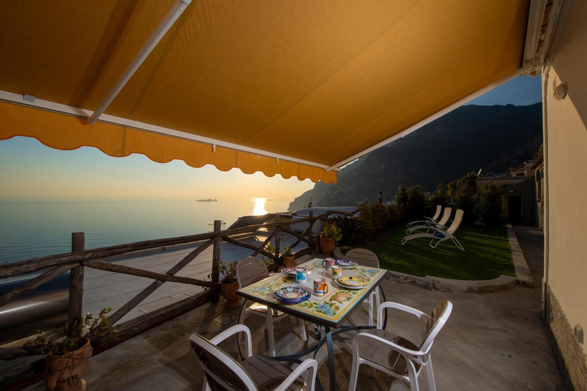 Апартаменты Aria Di Mare,Near Elevator, Few Steps, Parking, Garden Позитано Экстерьер фото