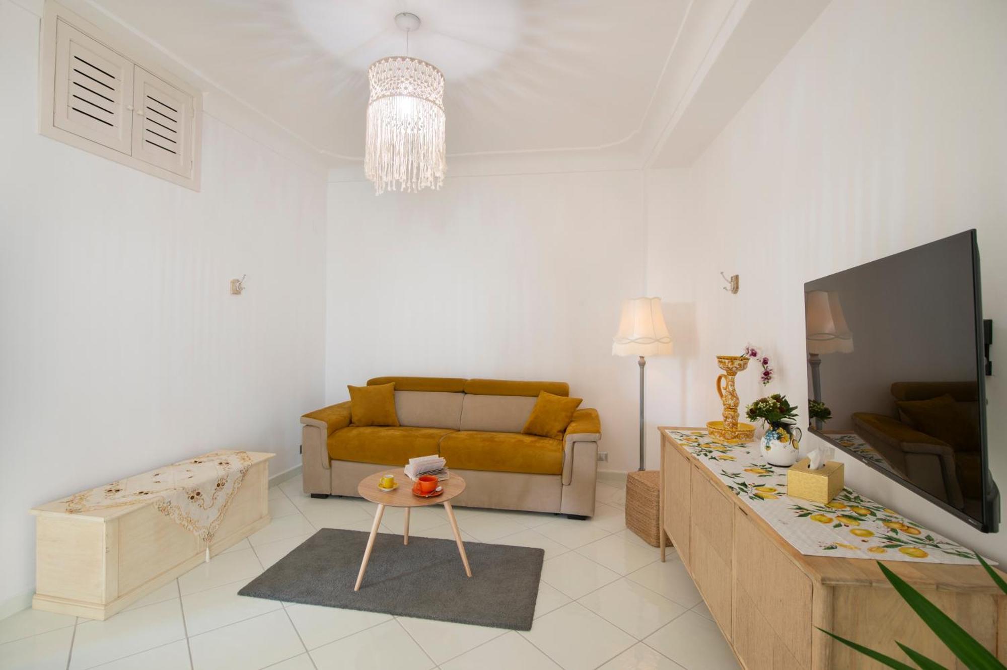 Апартаменты Aria Di Mare,Near Elevator, Few Steps, Parking, Garden Позитано Экстерьер фото