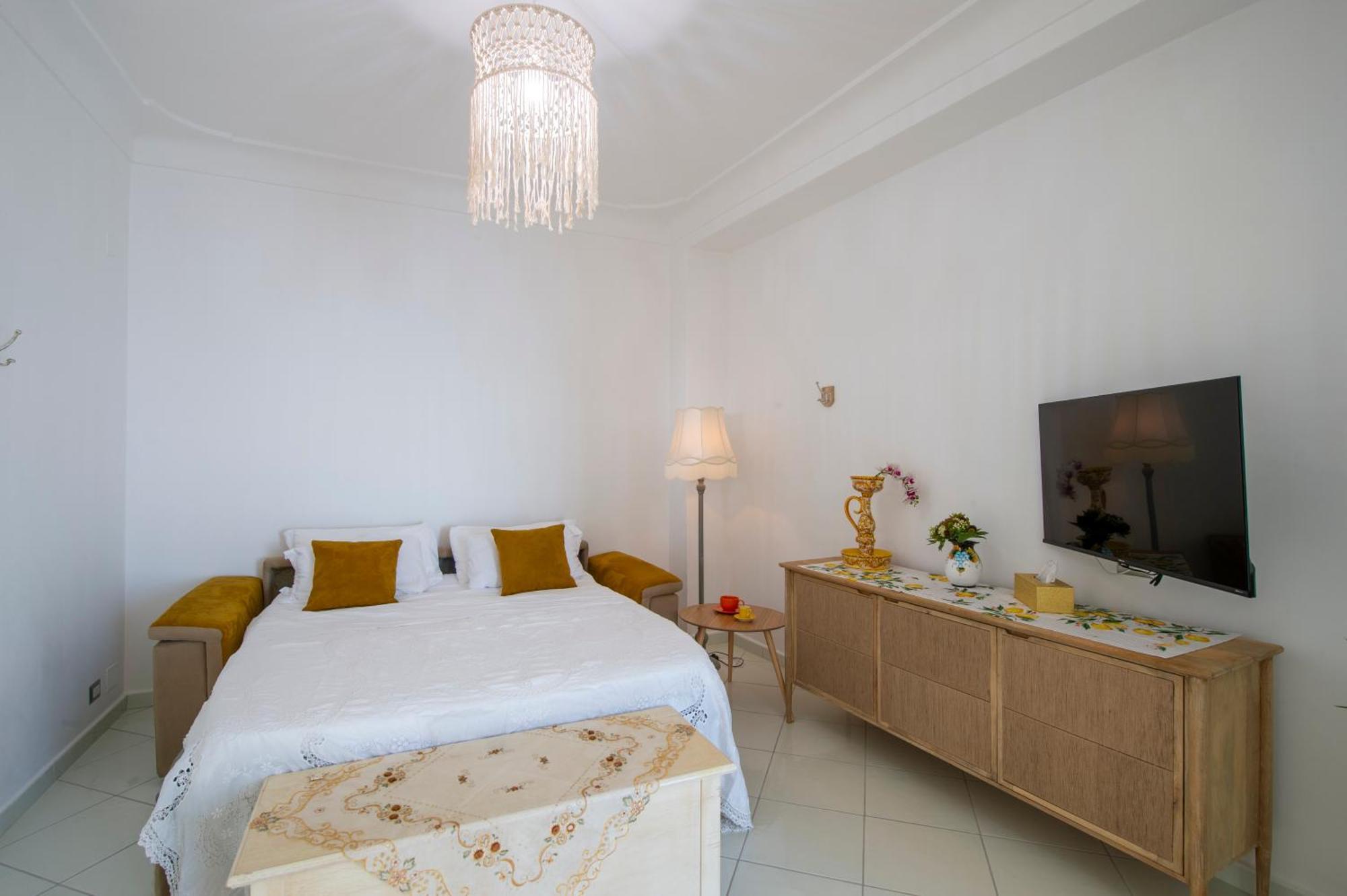 Апартаменты Aria Di Mare,Near Elevator, Few Steps, Parking, Garden Позитано Экстерьер фото